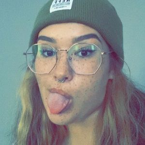 Meet your Posher, Arianna